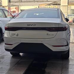 بی وای دی Qin Plus